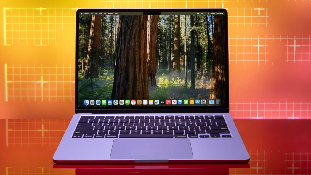 MacBook Air 15" M4 - Vista 3